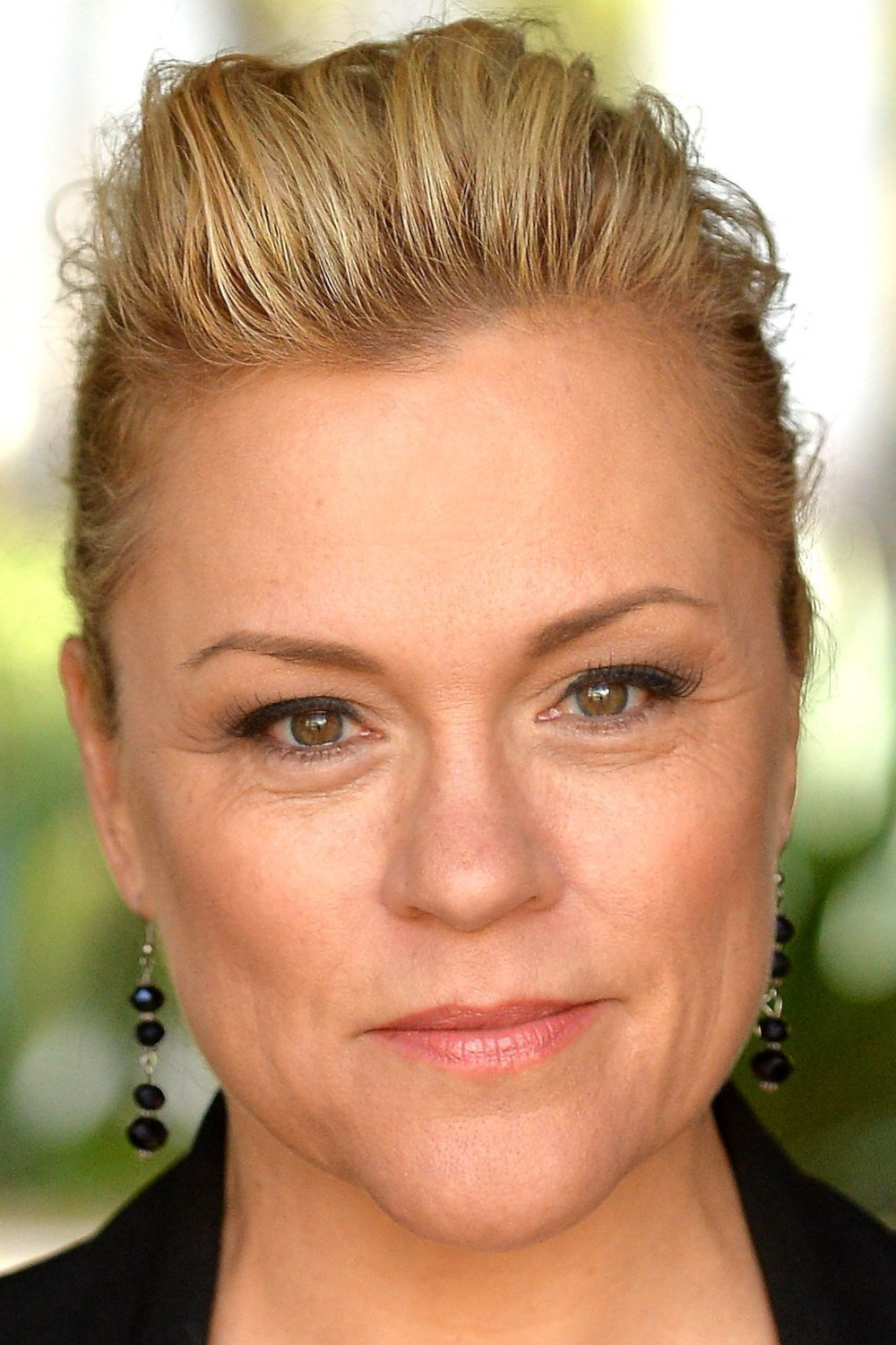 Christine Elise Profile